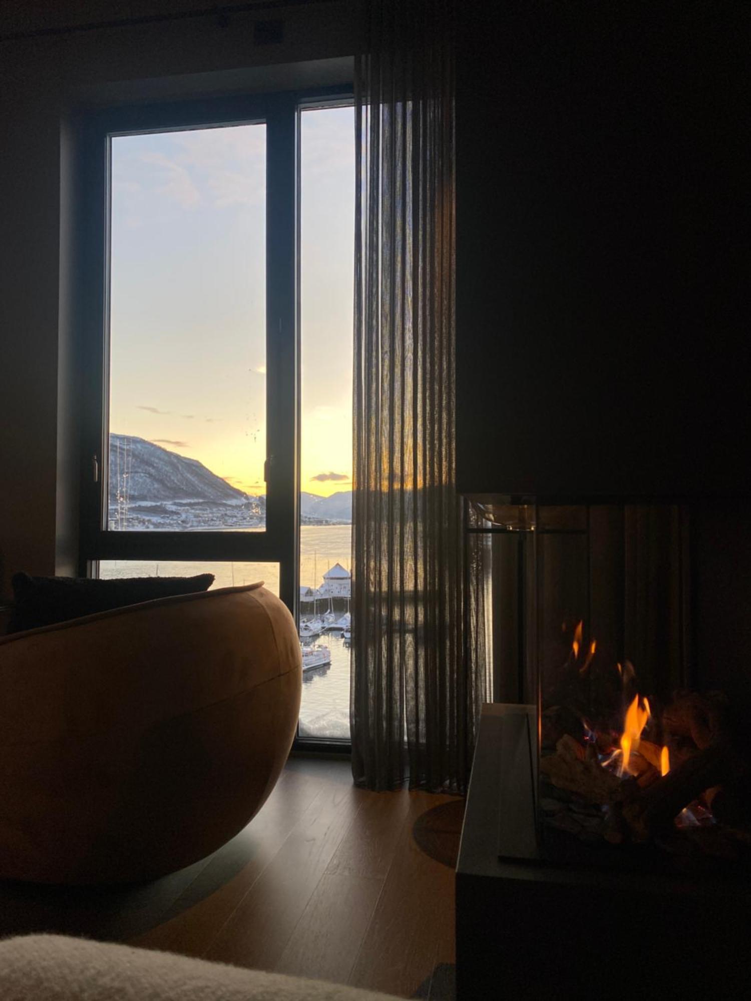 Vindlys Luxury Penthouse Apartment Tromsø Eksteriør billede
