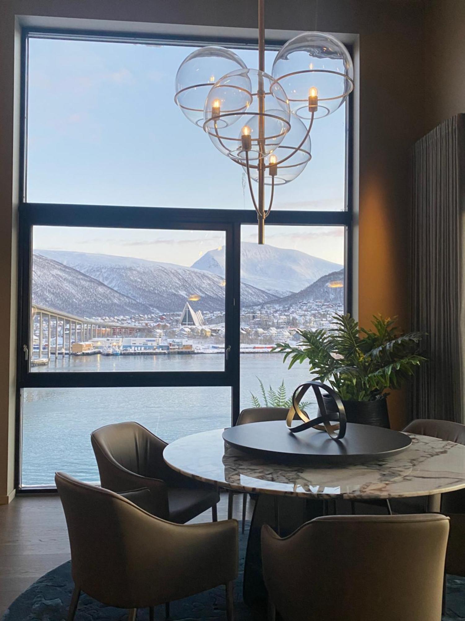 Vindlys Luxury Penthouse Apartment Tromsø Eksteriør billede