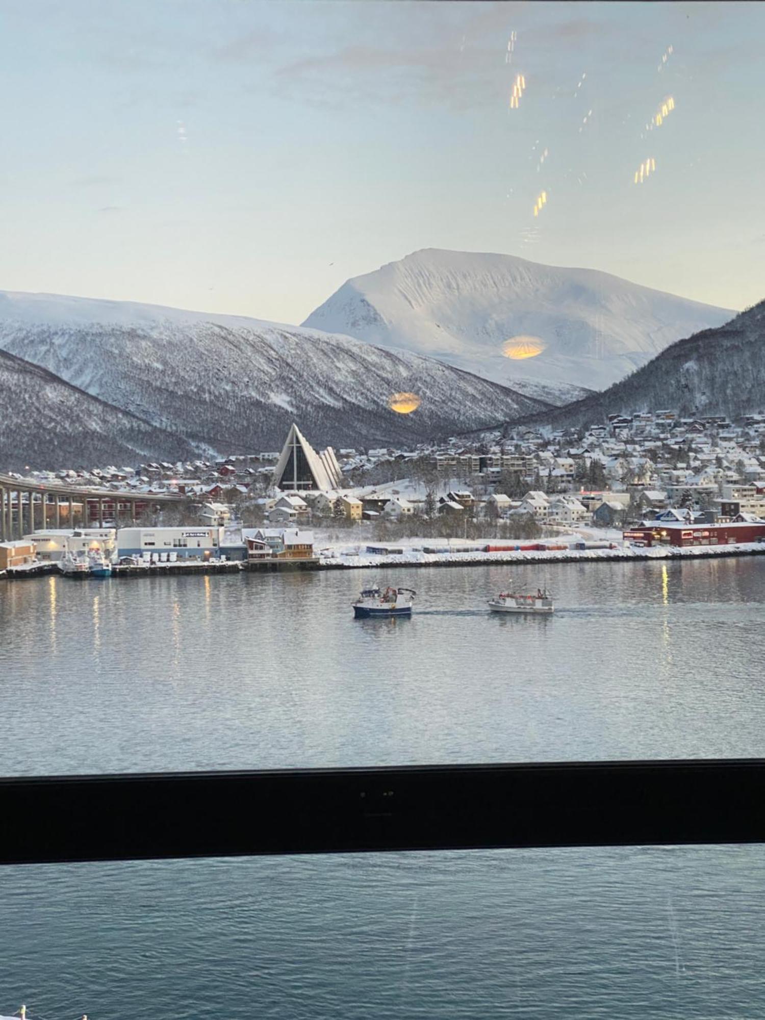 Vindlys Luxury Penthouse Apartment Tromsø Eksteriør billede