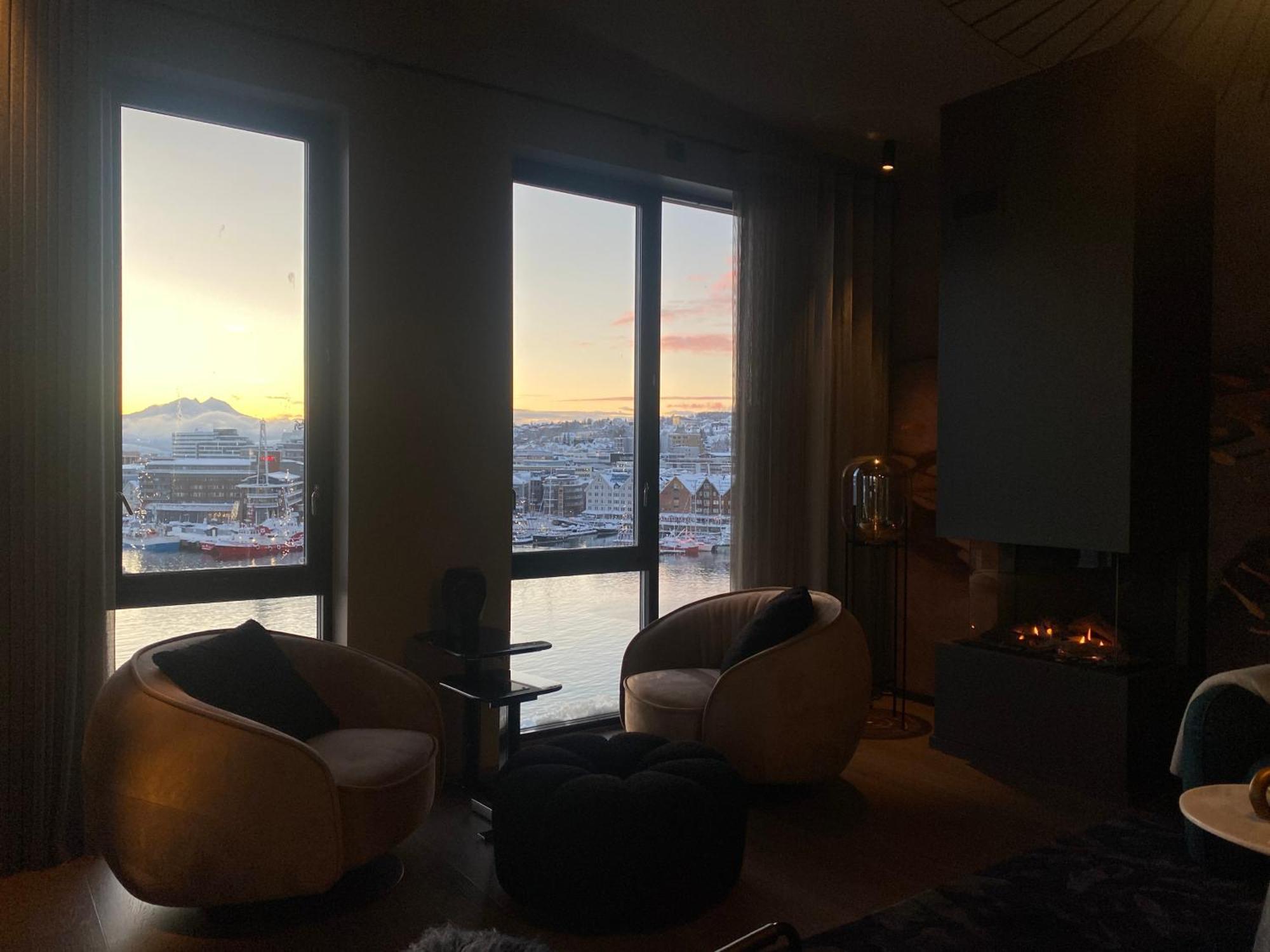 Vindlys Luxury Penthouse Apartment Tromsø Eksteriør billede