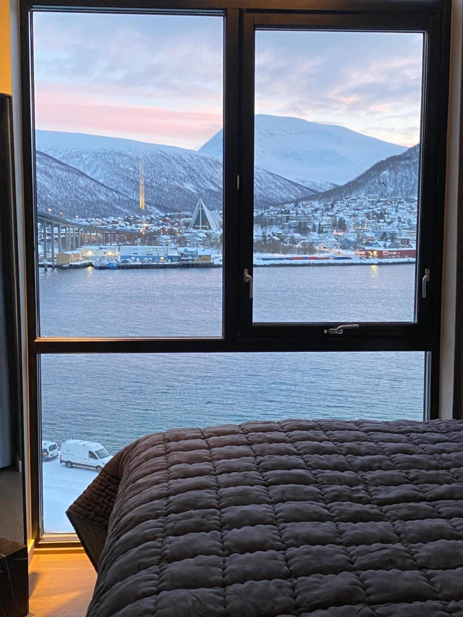 Vindlys Luxury Penthouse Apartment Tromsø Eksteriør billede