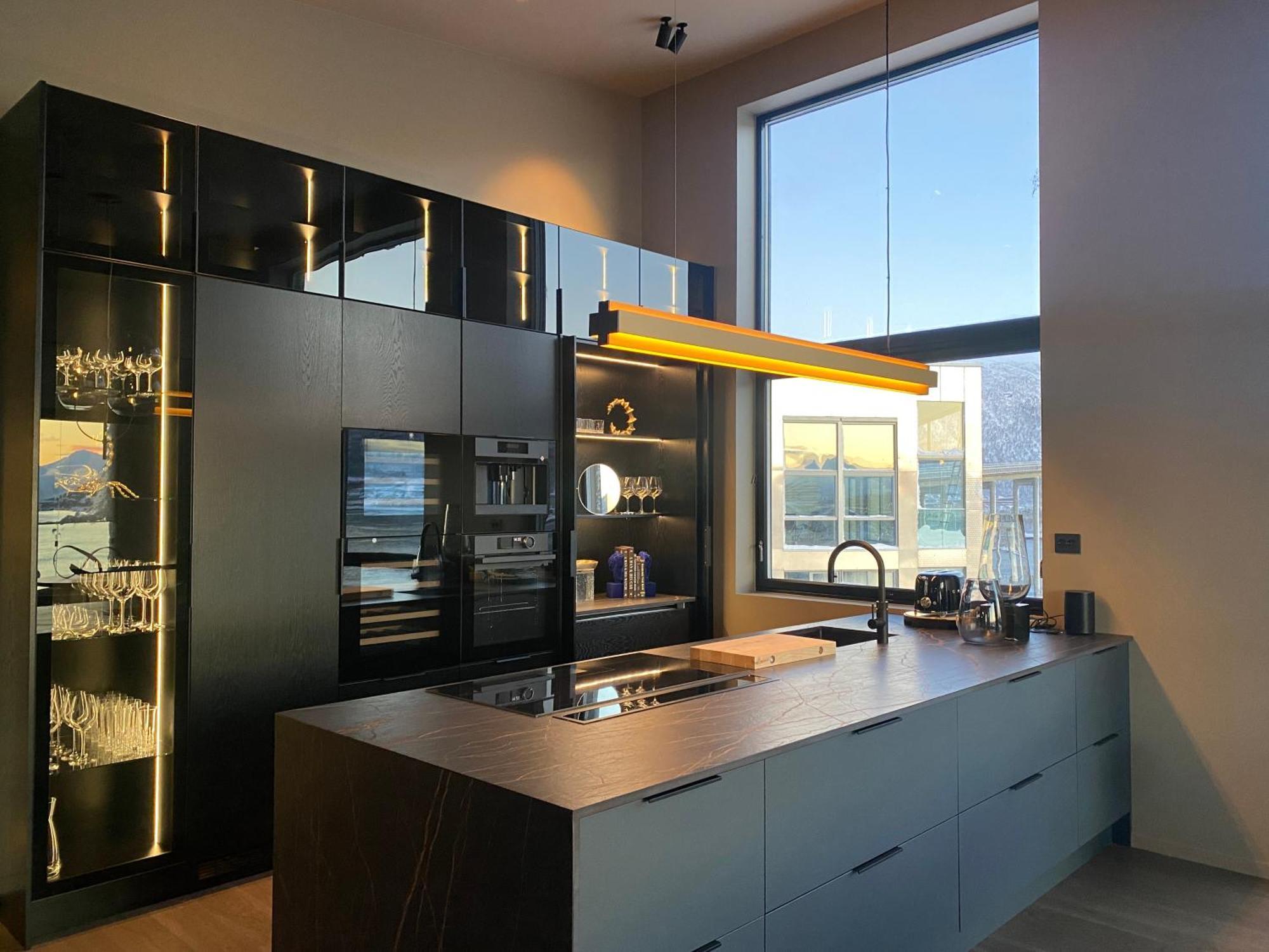 Vindlys Luxury Penthouse Apartment Tromsø Eksteriør billede