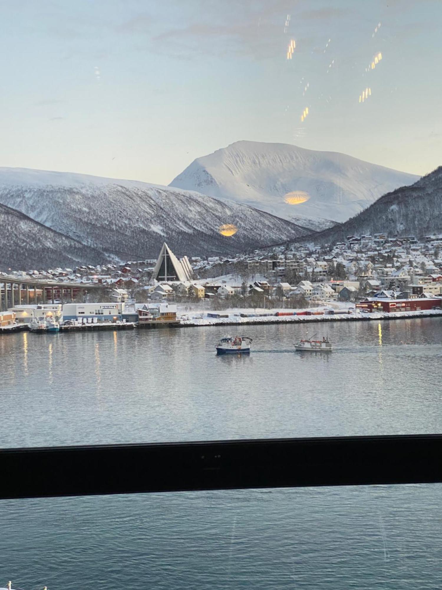 Vindlys Luxury Penthouse Apartment Tromsø Eksteriør billede