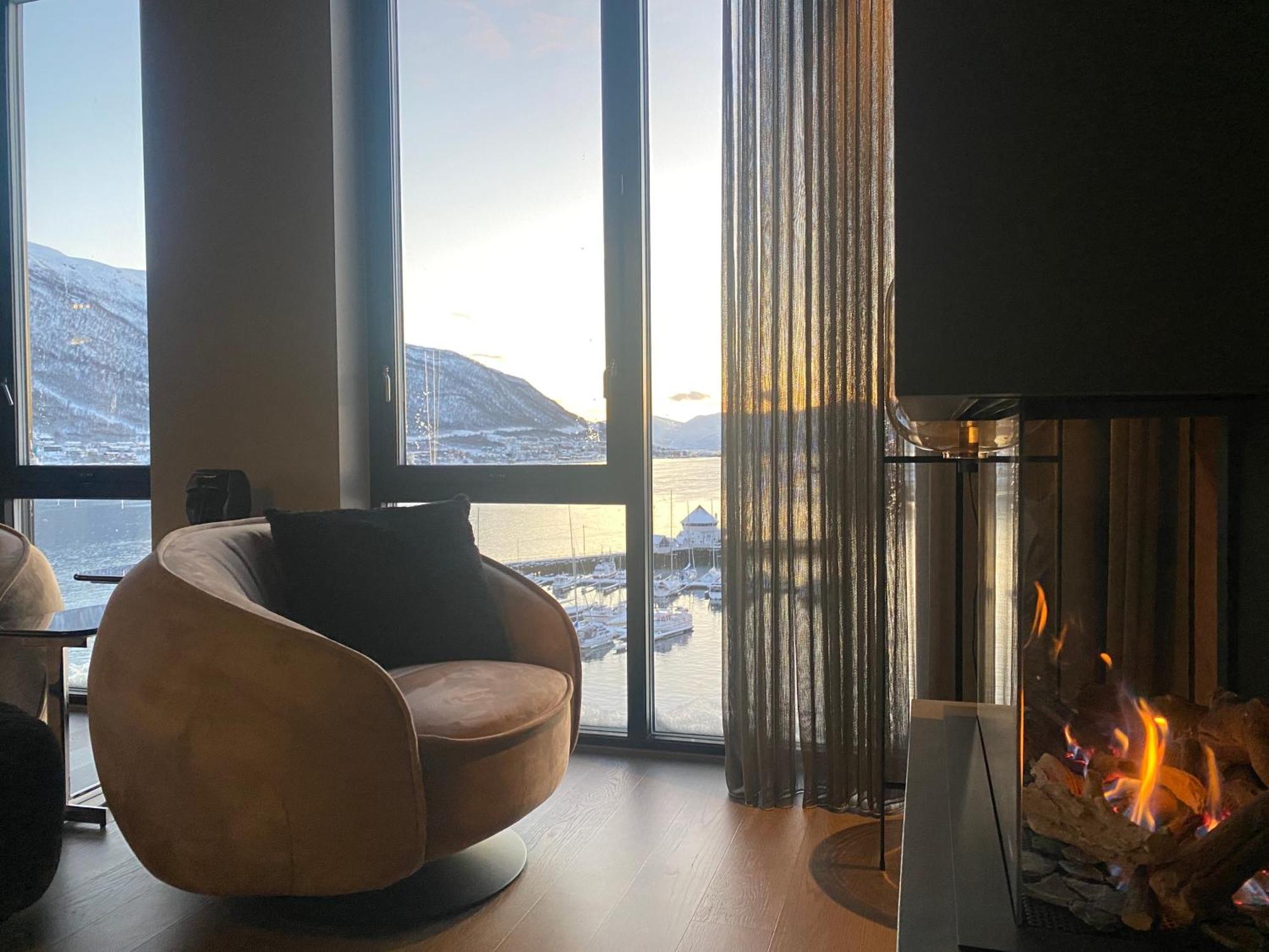 Vindlys Luxury Penthouse Apartment Tromsø Eksteriør billede