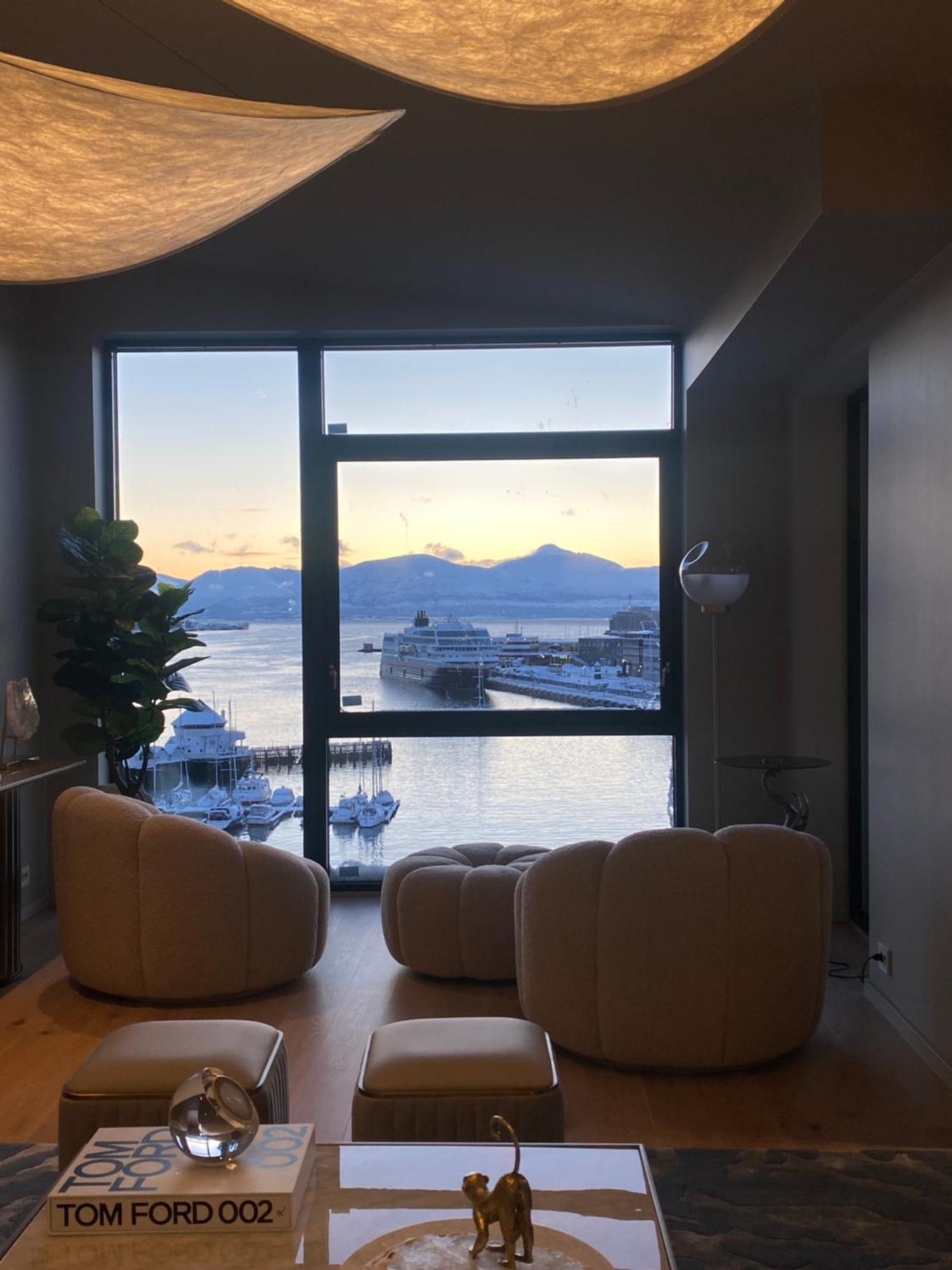 Vindlys Luxury Penthouse Apartment Tromsø Eksteriør billede