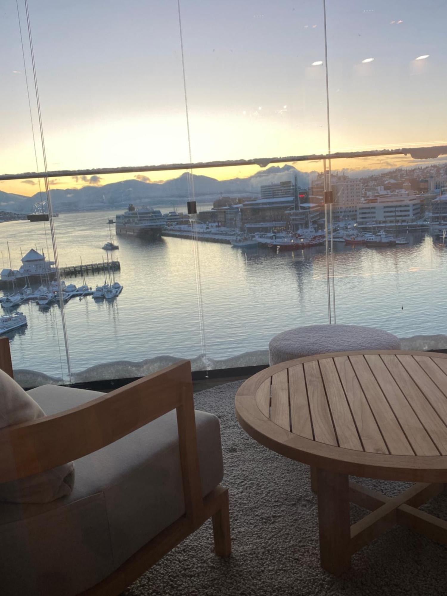 Vindlys Luxury Penthouse Apartment Tromsø Eksteriør billede
