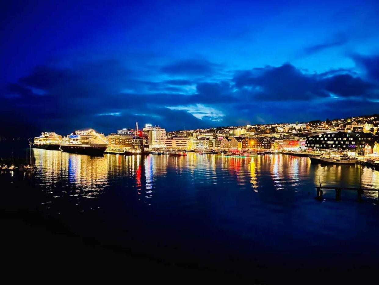 Vindlys Luxury Penthouse Apartment Tromsø Eksteriør billede